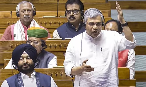 இந்தியாவில்தான் ரெயில் கட்டணம் மிகக்குறைவு; அஸ்வினி வைஷ்ணவ்