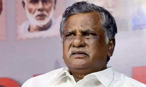 ரெயில்வே தேர்வு ரத்து: உரிய இழப்பீடு வழங்க வேண்டும் - முத்தரசன் வலியுறுத்தல்