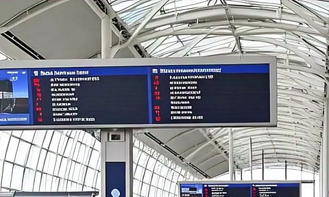 பயங்கர தீ விபத்து: லண்டன் ஹீத்ரோ விமான நிலையம் தற்காலிகமாக மூடல்