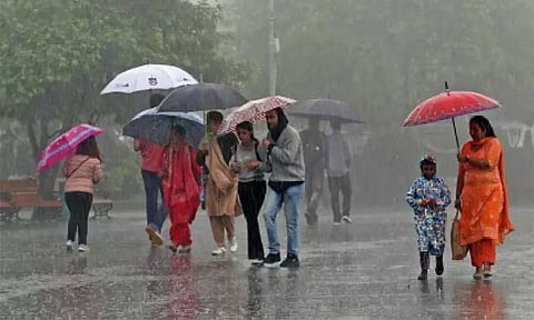 தமிழகத்தில் 3 நாட்களுக்கு மிதமான மழைக்கு வாய்ப்பு