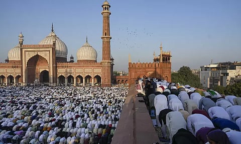 நாடு முழுவதும் உற்சாகத்துடன் கொண்டாடப்பட்டு வரும் ரமலான் பண்டிகை