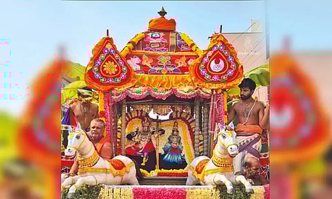 திருவள்ளூர் தீர்த்தீஸ்வரர் கோவிலில் ரத உற்சவம்