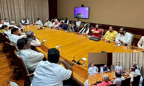 வக்பு வாரிய சட்டத்திருத்த மசோதாவுக்கு எதிராக வாக்களிக்க இந்தியா கூட்டணி முடிவு