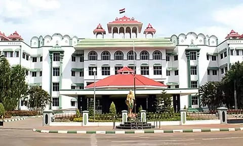 தென்காசி காசி விஸ்வநாதர் கோவிலில் குடமுழுக்கிற்கு கோர்ட்டு இடைக்கால தடை