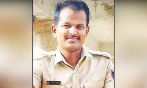 திருமண ஆசைக்காட்டி இளம்பெண்ணை பலாத்காரம் செய்த போலீஸ்காரர்