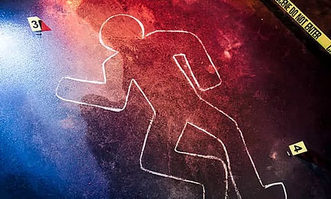 மருமகனை வெட்டி கொன்ற மாமனாருக்கு வலைவீச்சு