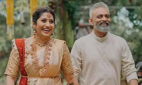 Host Priyanka's 2nd wedding - photo goes viral