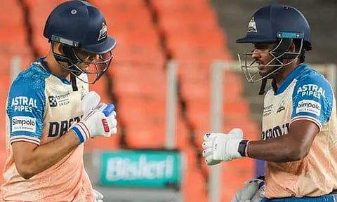 ஐபிஎல்: குஜராத் -டெல்லி அணிகள் நாளை மோதல்