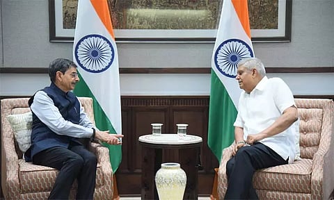 துணை ஜனாதிபதியுடன் தமிழக கவர்னர் ஆர்.என். ரவி சந்திப்பு