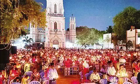 ஈஸ்டர் பண்டிகை: தமிழ்நாட்டில் உள்ள தேவாலயங்களில் சிறப்பு பிரார்த்தனை