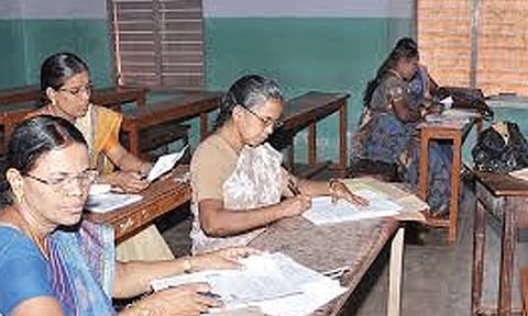 எஸ்.எஸ்.எல்.சி. பொதுத் தேர்வு விடைத்தாள் திருத்தும் பணி இன்று தொடக்கம்