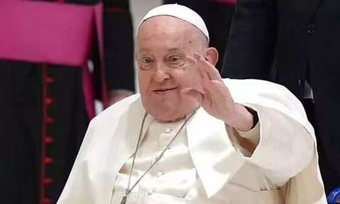 புதிய போப் எப்படி தேர்வு செய்யப்படுவார்: விதிமுறைகள் என்ன?