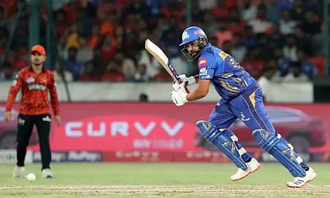 ரோகித் சர்மா அரைசதம்: ஐதராபாத் அணியை வீழ்த்தி மும்பை வெற்றி