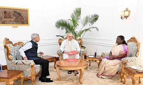 ஜனாதிபதி திரவுபதி முர்முவுடன் அமித்ஷா, ஜெய்சங்கர் சந்திப்பு!