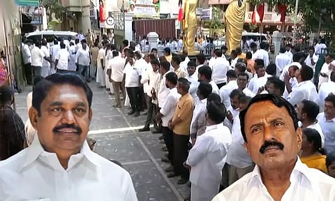 மாவட்டச் செயலாளர்கள் கூட்டத்தில் பங்கேற்ற செங்கோட்டையன்