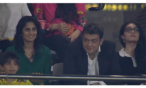 ஐ.பி.எல். 2025: சென்னை - ஐதராபாத் போட்டியை குடும்பத்துடன் கண்டுகளிக்கும் அஜித்