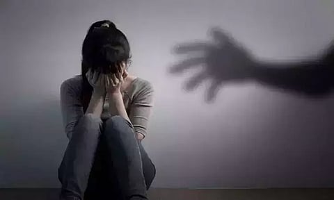 திருமண ஆசைகாட்டி இளம்பெண் பலமுறை பாலியல் பலாத்காரம் - ஐ.டி. ஊழியர் கைது