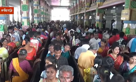 சித்திரை அமாவாசை: ஈரோடு பண்ணாரி அம்மன் கோவிலில் குவிந்த பக்தர்கள்