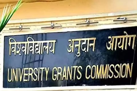 பட்டப்படிப்பில் புதிய கல்விக்கொள்கை.. கல்வி நிறுவனங்களுக்கு யு.ஜி.சி. விடுத்த அறிவுறுத்தல்
