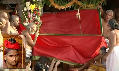 காஞ்சி சங்கர மடத்தின் இளைய மடாதிபதியாக கணேச சர்மா பொறுப்பேற்பு