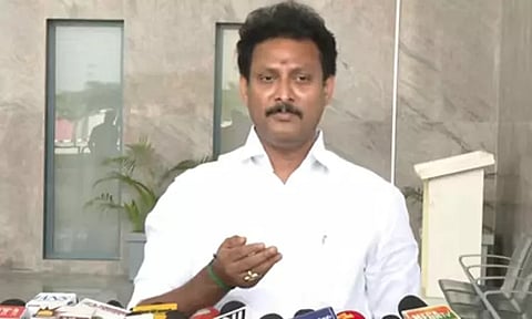 சிபிஎஸ்இ நடவடிக்கையை எதிர்த்து பெற்றோர் குரல் கொடுக்க வேண்டும்: அமைச்சர் அன்பில் மகேஸ்