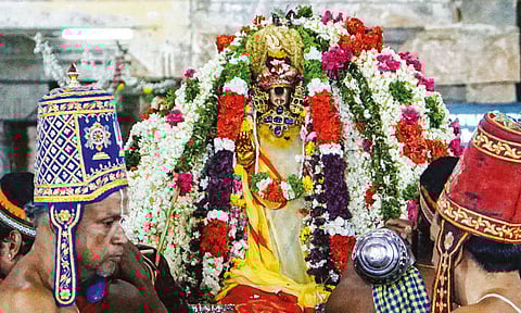 ஸ்ரீரங்கம் ரெங்கநாதர் கோவிலில் நம்பெருமாள் கோடை திருநாள் தொடக்கம்