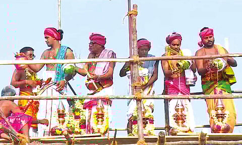 காரைக்கால் அம்மையார் கோவில் கும்பாபிஷேகம்: திரளான பக்தர்கள் தரிசனம்