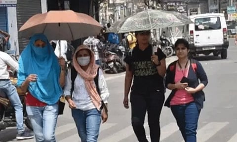 தமிழகத்தின் 10 இடங்களில் 100 டிகிரியை தாண்டிய வெப்பம்