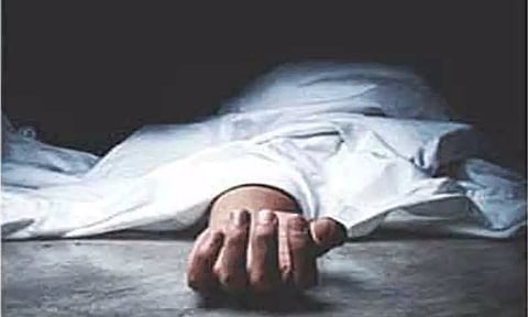 மதுபோதையில் மாடியில் தூக்கம்: தவறி கீழே விழுந்த இளைஞர் பலி