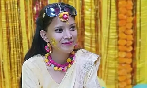 நிச்சயதார்த்த நிகழ்ச்சியில் நடனமாடிய மணப்பெண் மயங்கி விழுந்து உயிரிழப்பு