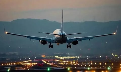 விமான போக்குவரத்துக்கான வான்வெளியை 48 மணிநேரம் மூடிய பாகிஸ்தான்