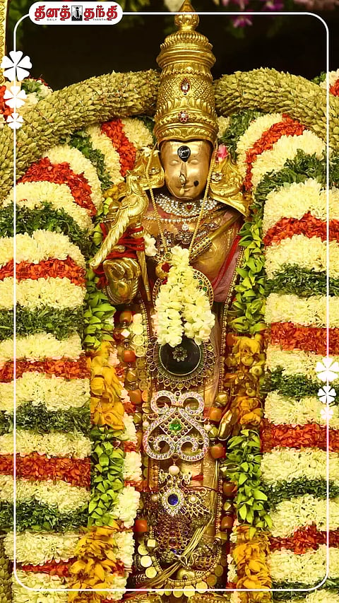 மதுரை மீனாட்சி சுந்தரேஸ்வரர் திருக்கல்யாண வைபவம் கோலாகலம்.!!