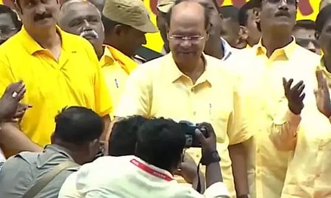 "பட்டியலின மக்களுக்கான இட ஒதுக்கீட்டை உயர்த்த வேண்டும்" - பாமக சித்திரை முழு நிலவு மாநாட்டில் தீர்மானம்