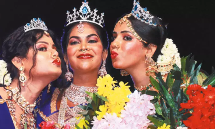 திருநங்கைகளுக்கான அழகிப்போட்டி: மிஸ் திருநங்கையாக தூத்துக்குடி சக்தி தேர்வு