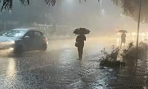 இரவு 10 மணி வரை மழைக்கு வாய்ப்புள்ள மாவட்டங்கள்