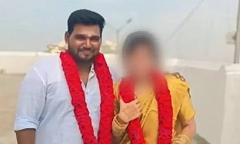 பாலியல் புகார்.. கட்சி பொறுப்பில் இருந்து திமுக இளைஞரணி துணை அமைப்பாளர் நீக்கம்