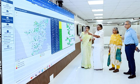 மாநில அவசரகால செயல்பாட்டு மையத்தில் அமைச்சர் சாத்தூர் ராமச்சந்திரன் ஆய்வு