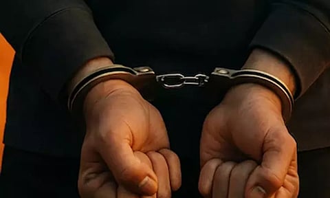 டெல்லியை தகர்க்க திட்டமிட்ட பாகிஸ்தான் ஐ.எஸ்.ஐ. உளவாளிகள்-2 சிலிப்பர் செல்கள் சிக்கினார்கள்