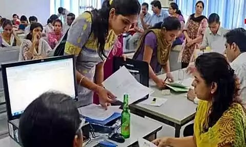 என்ஜினீயரிங் படிப்புக்கான விண்ணப்பப்பதிவு 2¼ லட்சத்தை தொட்டது