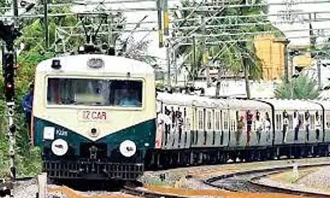 பராமரிப்பு பணி: 2 நாட்கள் 21 புறநகர் ரெயில்கள் ரத்து