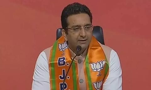 இந்தியாவிற்கு ராகுல் காந்தி துரோகம் செய்கிறார் - பா.ஜ.க. மூத்த தலைவர் கவுரவ் விமர்சனம்