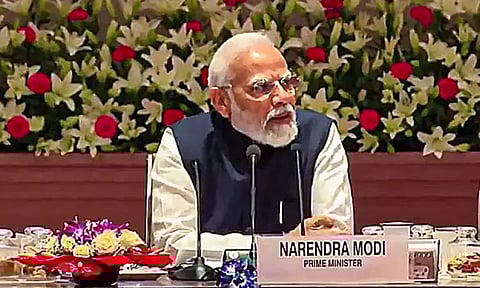 பிரதமர் மோடி தலைமையில் நிதி ஆயோக் கூட்டம் தொடக்கம்