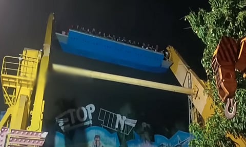 3 மணி நேரம் அந்தரத்தில் தொங்கிய மக்கள்.. ராட்டினத்தில் என்ன நடந்தது? - வெளியான தகவல்