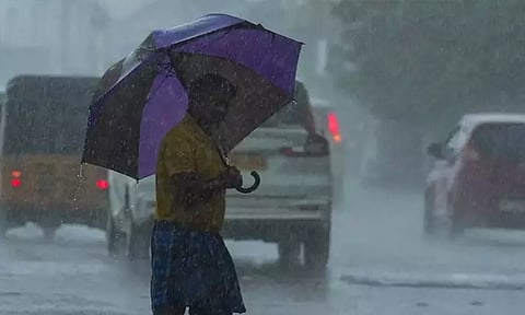 அதி கனமழைக்கு வாய்ப்பு: எந்தெந்த மாவட்டங்களுக்கு " ரெட் அலர்ட்"..?