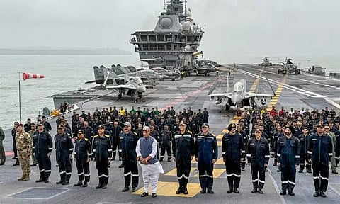 பாகிஸ்தான் 4 துண்டுகளாக உடைந்திருக்கும்; ராஜ்நாத் சிங் எச்சரிக்கை