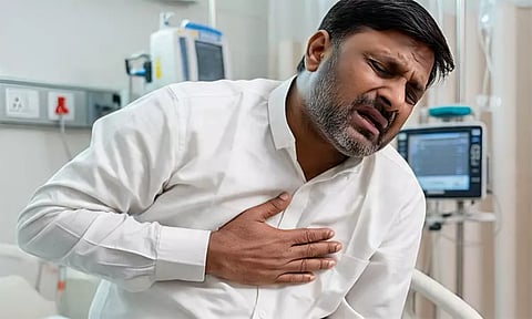 வாயுவினால் ஏற்படும் நெஞ்சுவலி.. மாரடைப்பால் ஏற்படும் நெஞ்சுவலி: வித்தியாசம் கண்டுபிடிப்பது எப்படி?