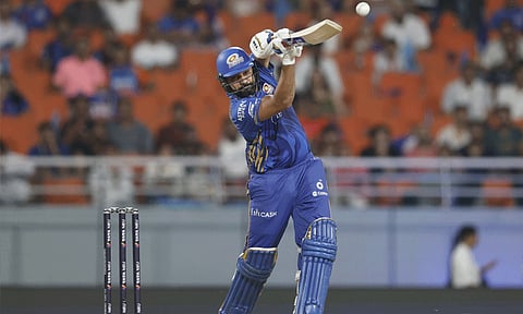 வெளியேற்றுதல் சுற்று: ரோகித் அதிரடி.. குஜராத் அணிக்கு கடினமான இலக்கு நிர்ணயித்த மும்பை