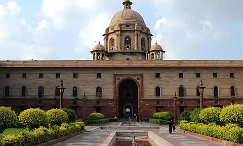 புதிய நிதி சட்டத்தின்படி ஓய்வூதியதாரர்களின் சலுகைகள் பறிப்பா? - மத்திய அரசு விளக்கம்