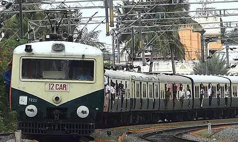 சென்னை சென்டிரல்-சூலூர்பேட்டை இடையே மின்சார ரெயில்கள் இன்று ரத்து