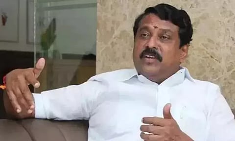 ரூ.3,700 கோடி முதலீடுகள் உத்தரபிரதேசத்திற்கு கைமாறியது ஏமாற்றம் அளிக்கிறது- நயினார் நாகேந்திரன்